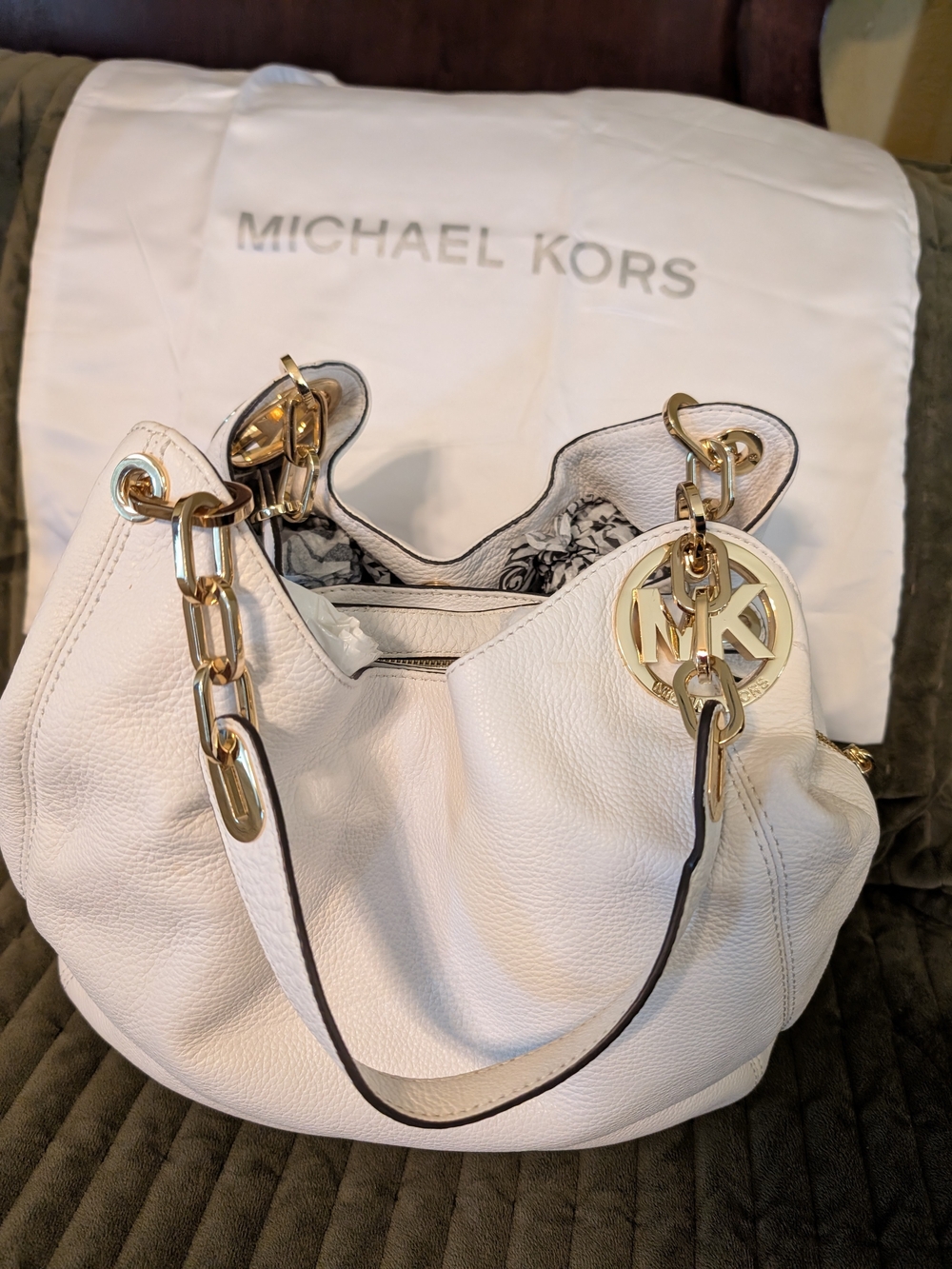 Michael Kors White Leather Shoulder Hobo Bag with Gold Hardware